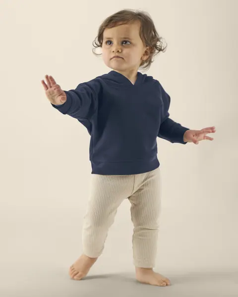 Hanorac bebeluși Baby Cruiser Stanley/Stella — culoarea Bleumarin, purtat de model, față