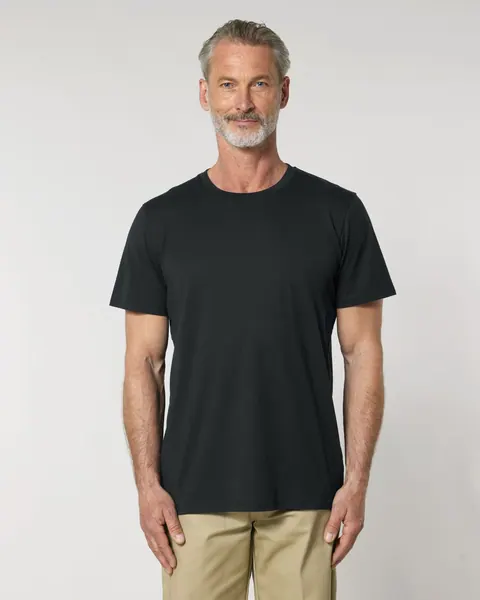 Tricou Crafter Stanley/Stella personalizat — culoarea Negru, purtat de model, față