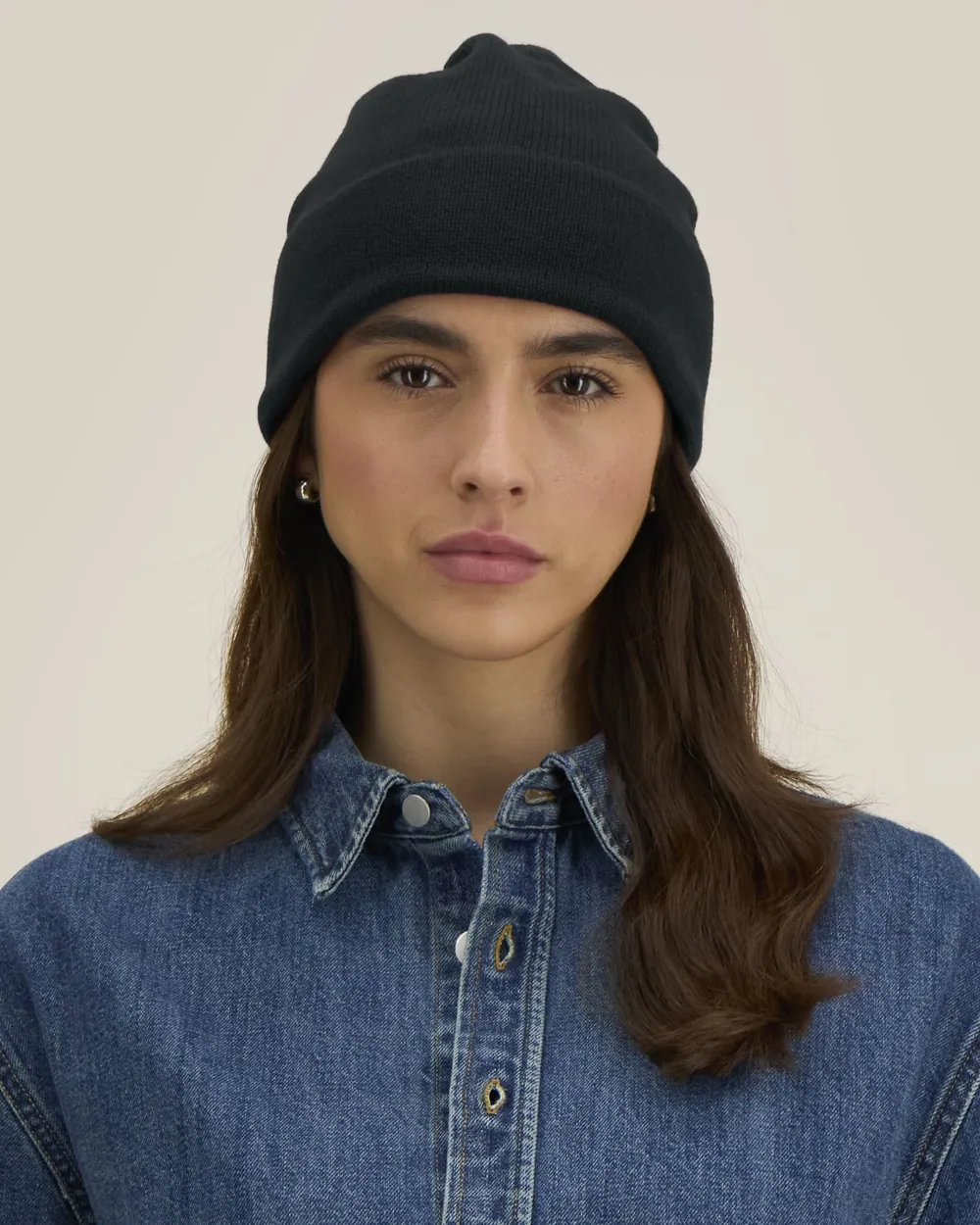 Căciulă Fielder Stanley/Stella personalizată — culoarea Negru, purtat de model, față