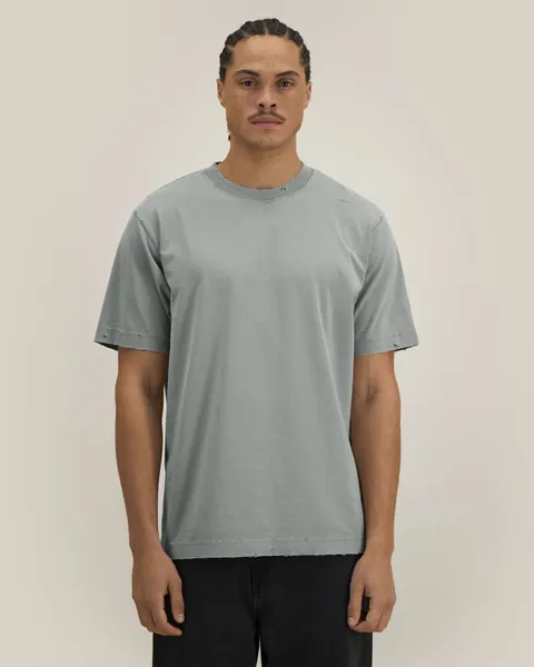 Tricou Freestyler Super Vintage Stanley/Stella — culoarea Gri ceață (vopsit după confecționare), purtat de model, față