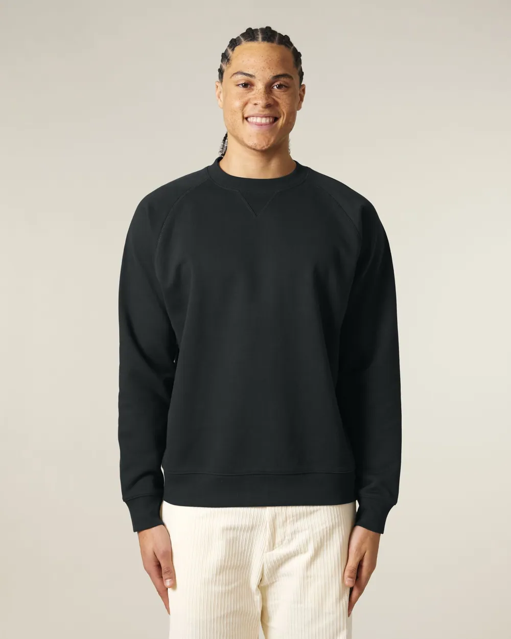 Bluză Knoxer Stanley/Stella personalizată — culoarea Negru, purtat de model, față