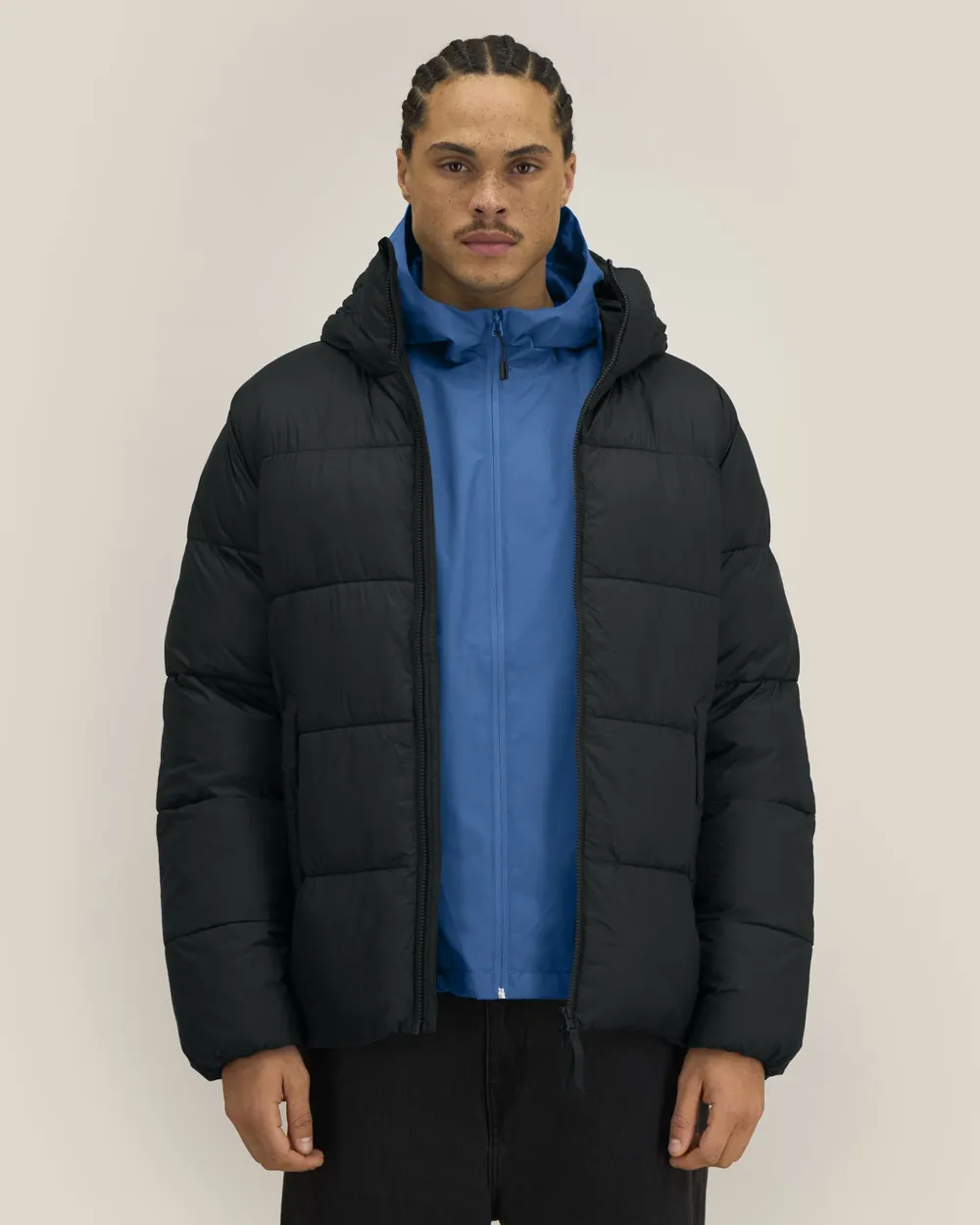 Geacă matlasată Puffer 2.0 Stanley/Stella — culoarea Negru, purtat de model, față