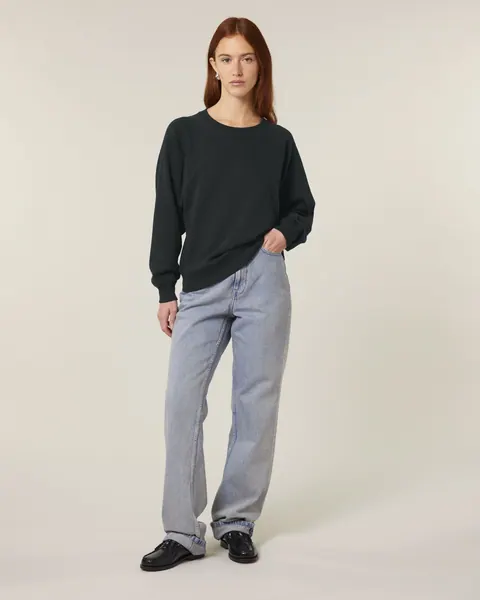 Bluză Stella Clara personalizată — culoarea Negru, purtat de model, față