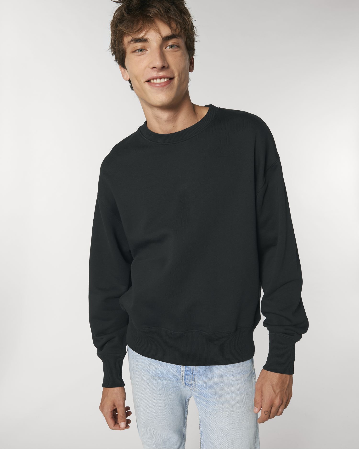 Black C002