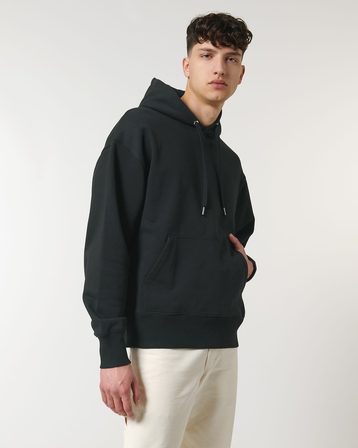 Black C002