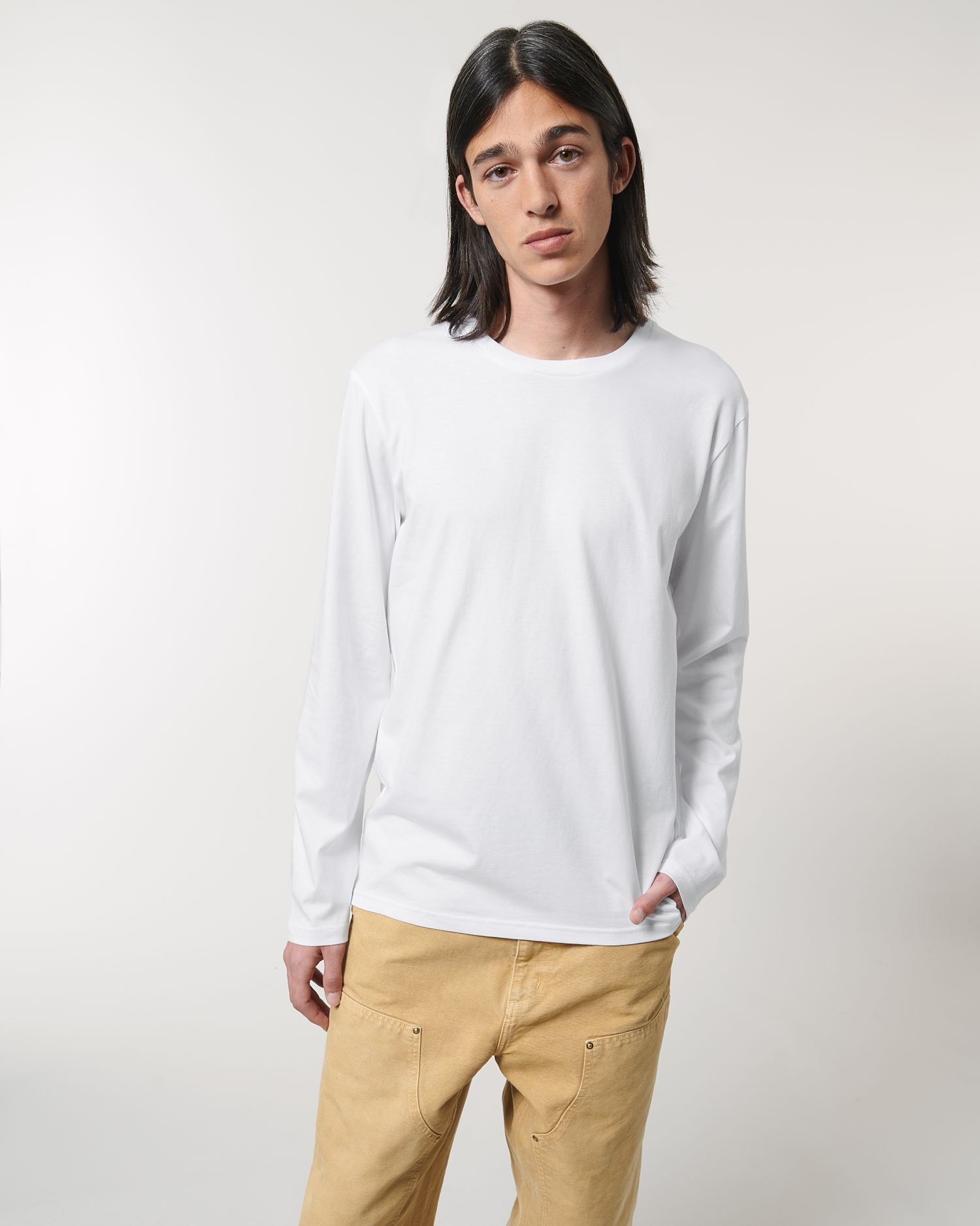 White C001