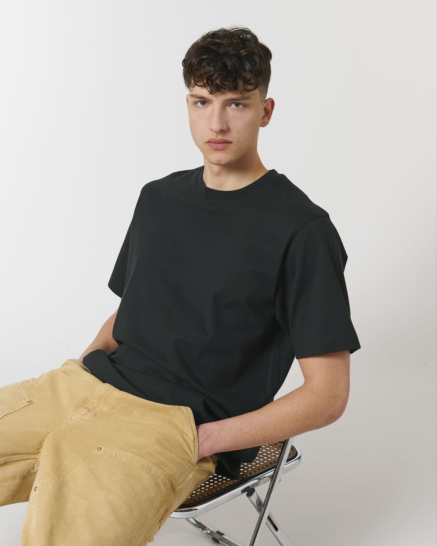 Black C002