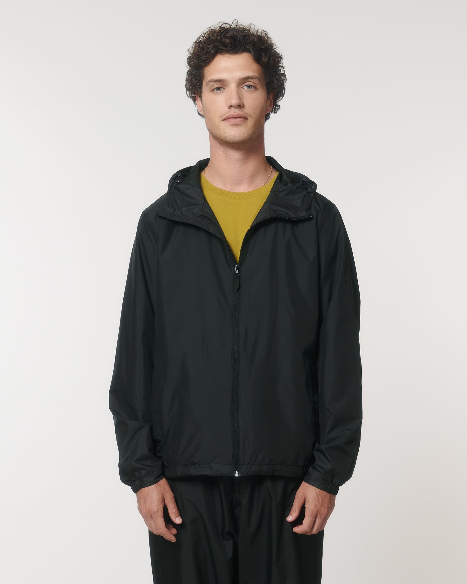 Black C002
