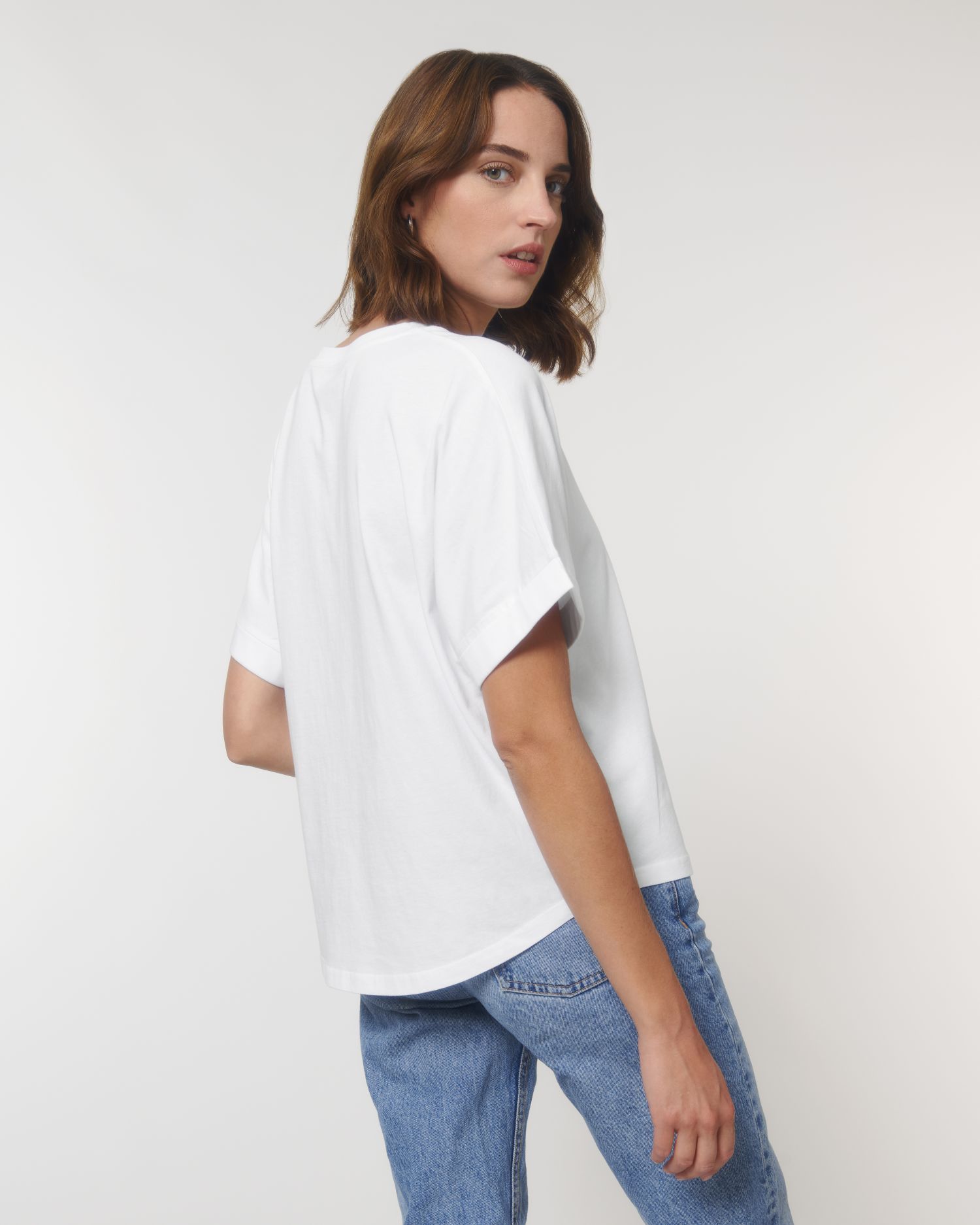 White C001